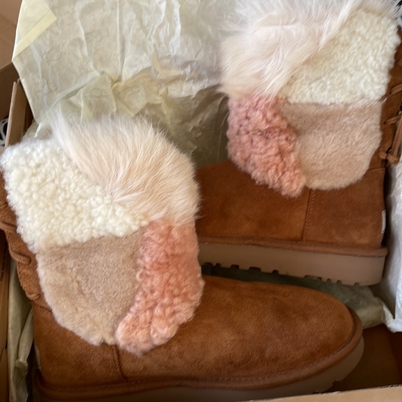 NWT UGG Classic Short Patchwork Size 6 - Picture 3 of 11